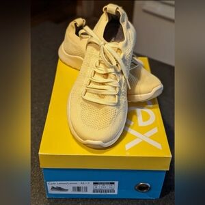 Aetrex Carly Lemon Shoes Women's 7.5-8 Running Walking Arch Support Sneakers